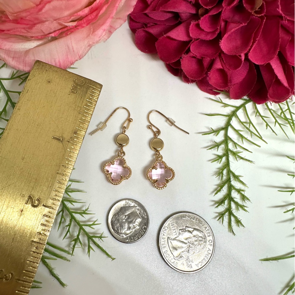 NEW⚜️Crystal Clover Pink Charm Earrings - Picture 4 of 5